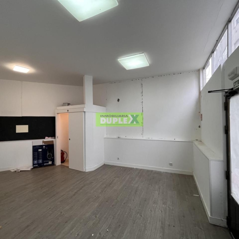 ¡Local Comercial Ideal en Pleno Centro!