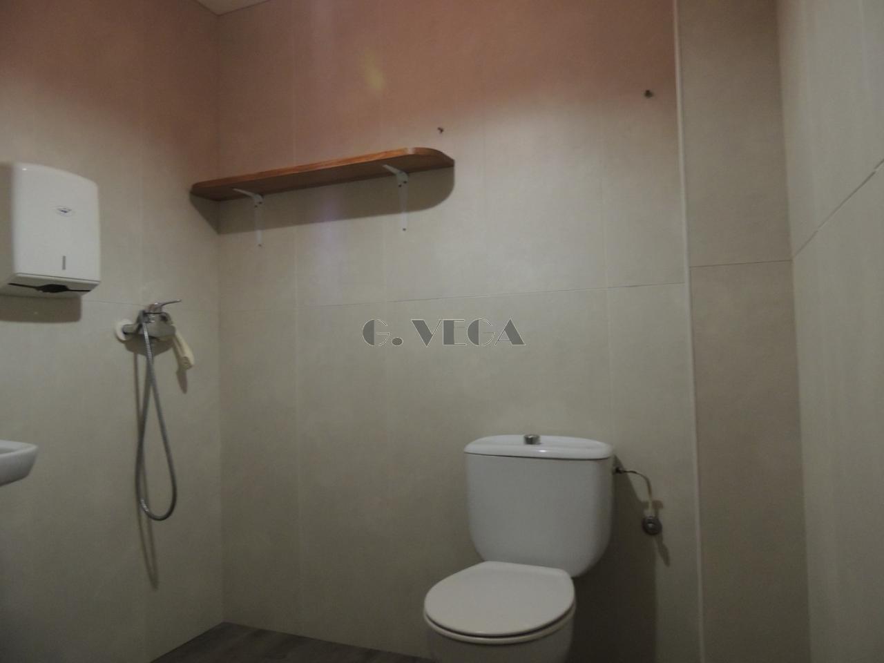 175645948727000028110_175645788720 Local en venta. Actualmente alquilado. Muy bien situado