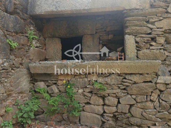 Casa de piedra en Cerdido para reformar integral