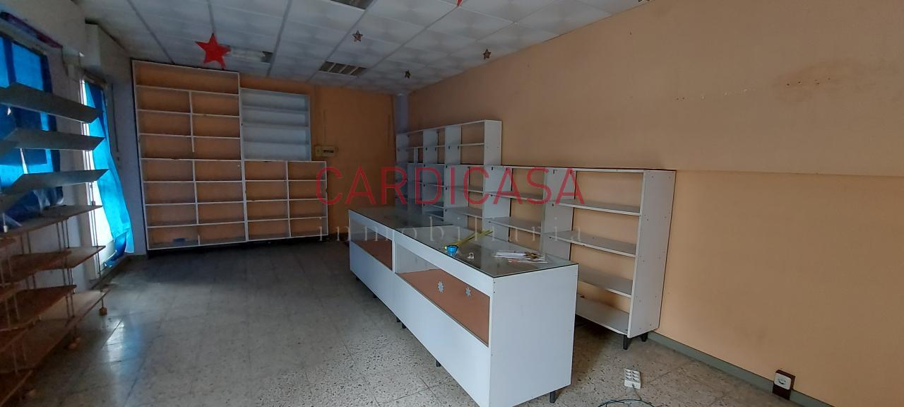 175812168228800021969_172647880793 Local en planta baja en Martinez Garrido, escuela de idiomas.