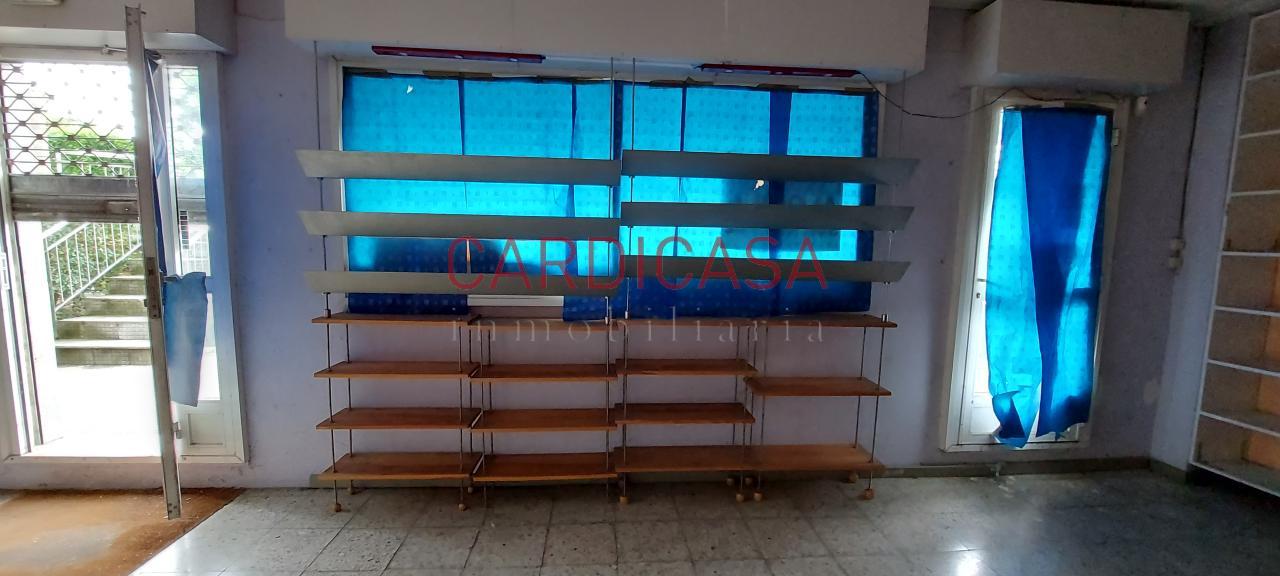 175812168328100021969_172647881283 Local en planta baja en Martinez Garrido, escuela de idiomas.
