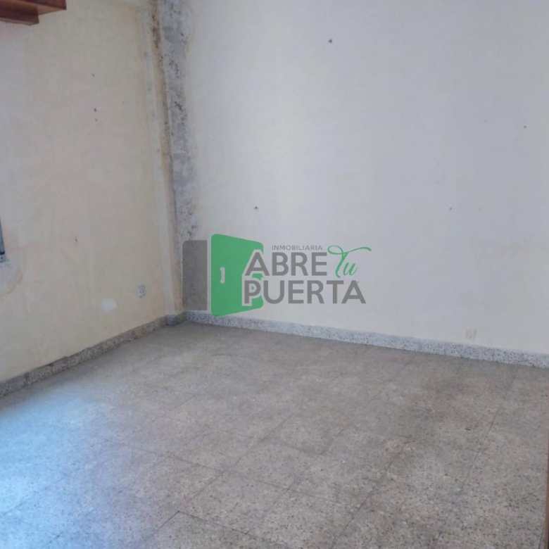 PISO PARA REFORMAR EN EL CENTRO