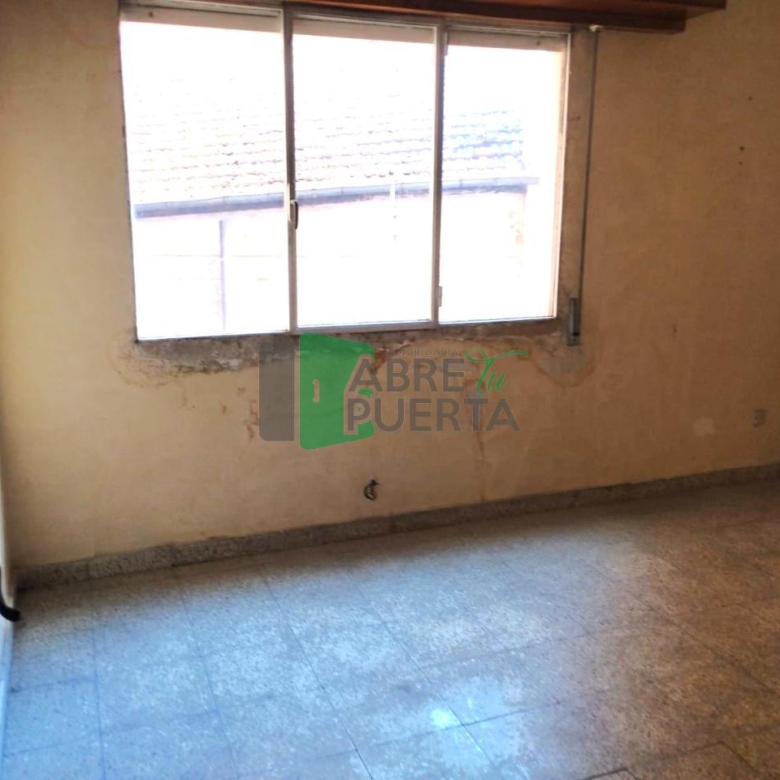PISO PARA REFORMAR EN EL CENTRO