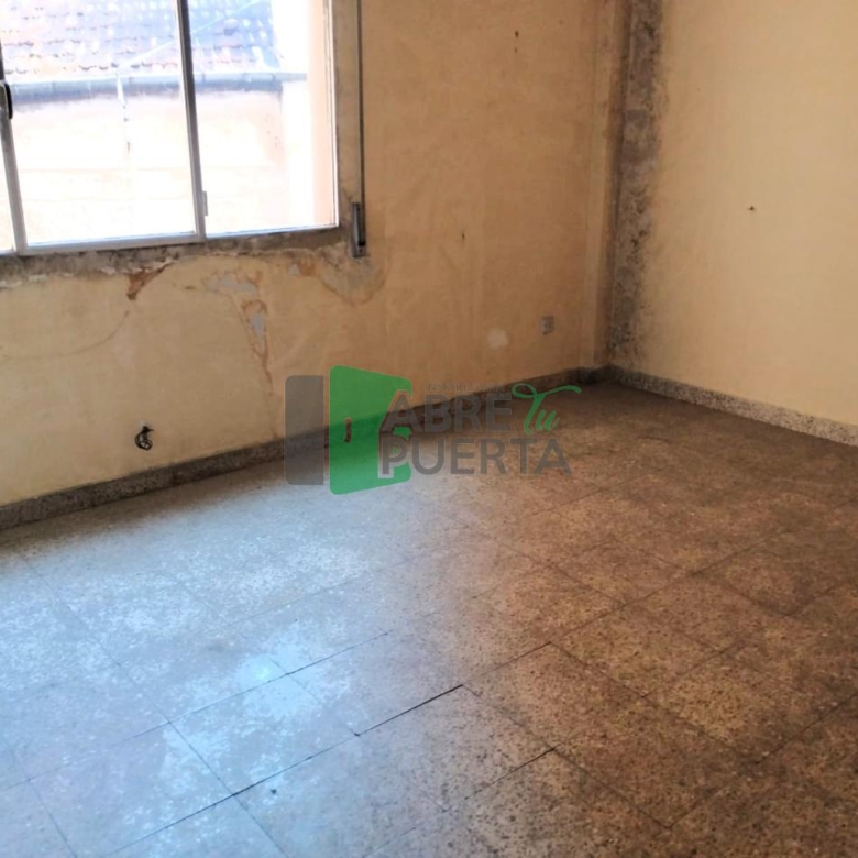 PISO PARA REFORMAR EN EL CENTRO