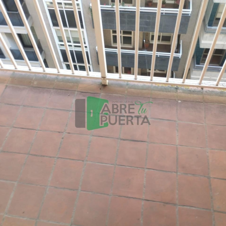 PISO PARA REFORMAR EN EL CENTRO