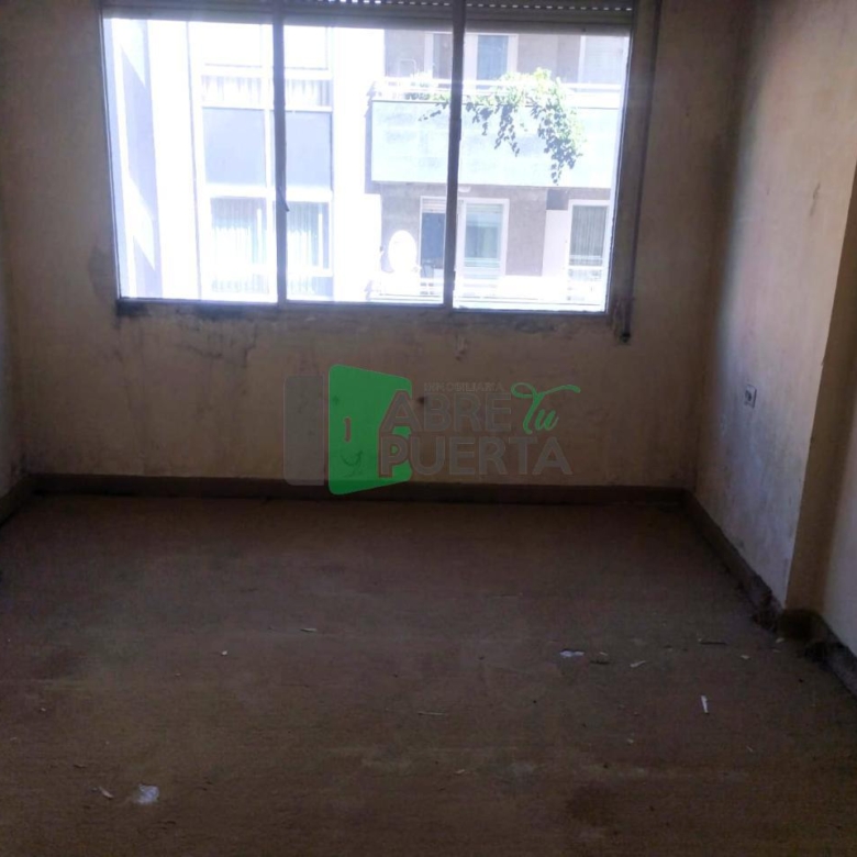 PISO PARA REFORMAR EN EL CENTRO
