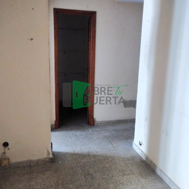 PISO PARA REFORMAR EN EL CENTRO