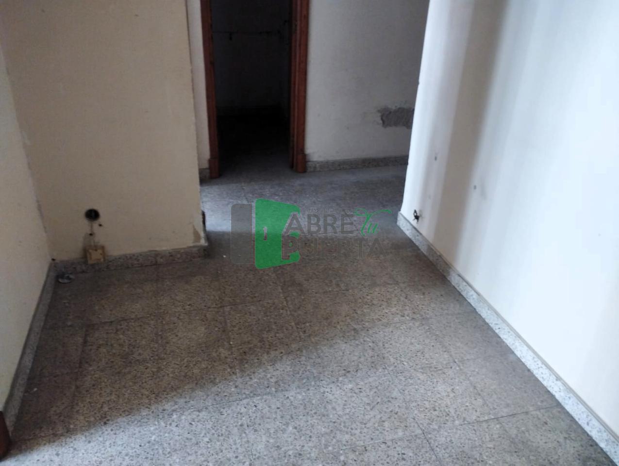 PISO PARA REFORMAR EN EL CENTRO
