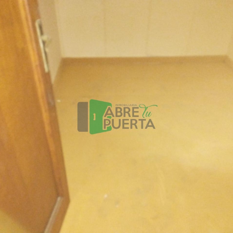 PISO PARA REFORMAR EN EL CENTRO