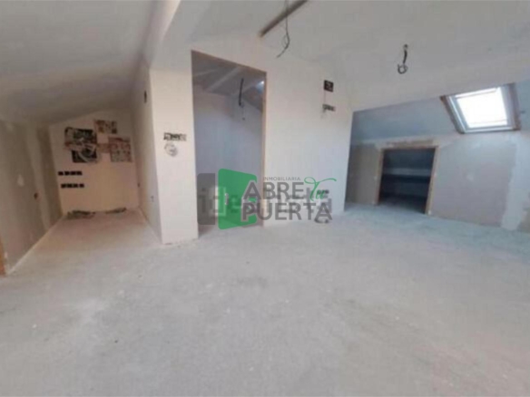 CASA EN EIROAS