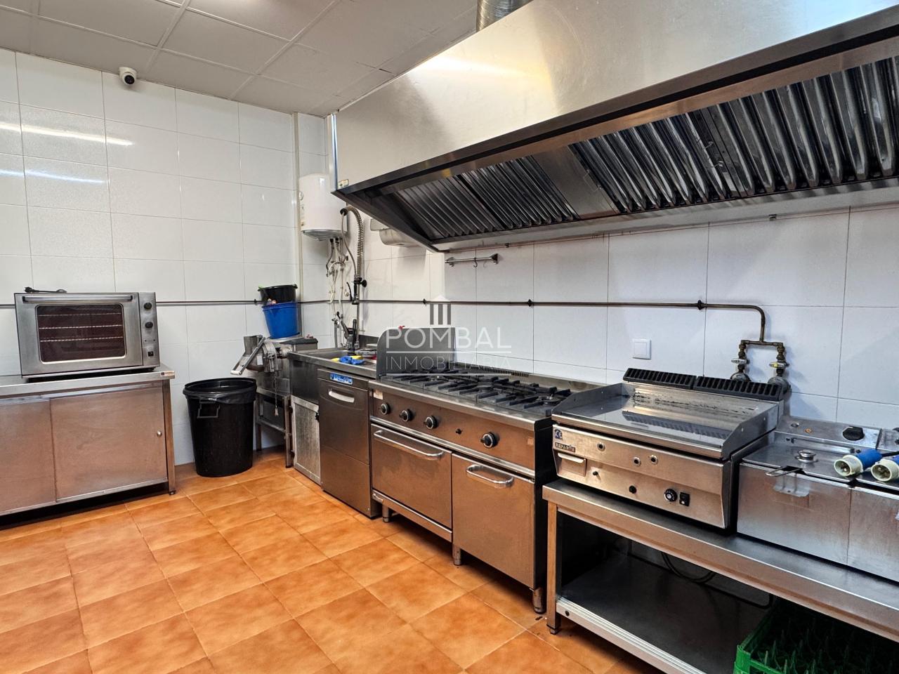 ALQUILERO VENTA  DE LOCAL DE HOSTELERIA PROFESIONAL
