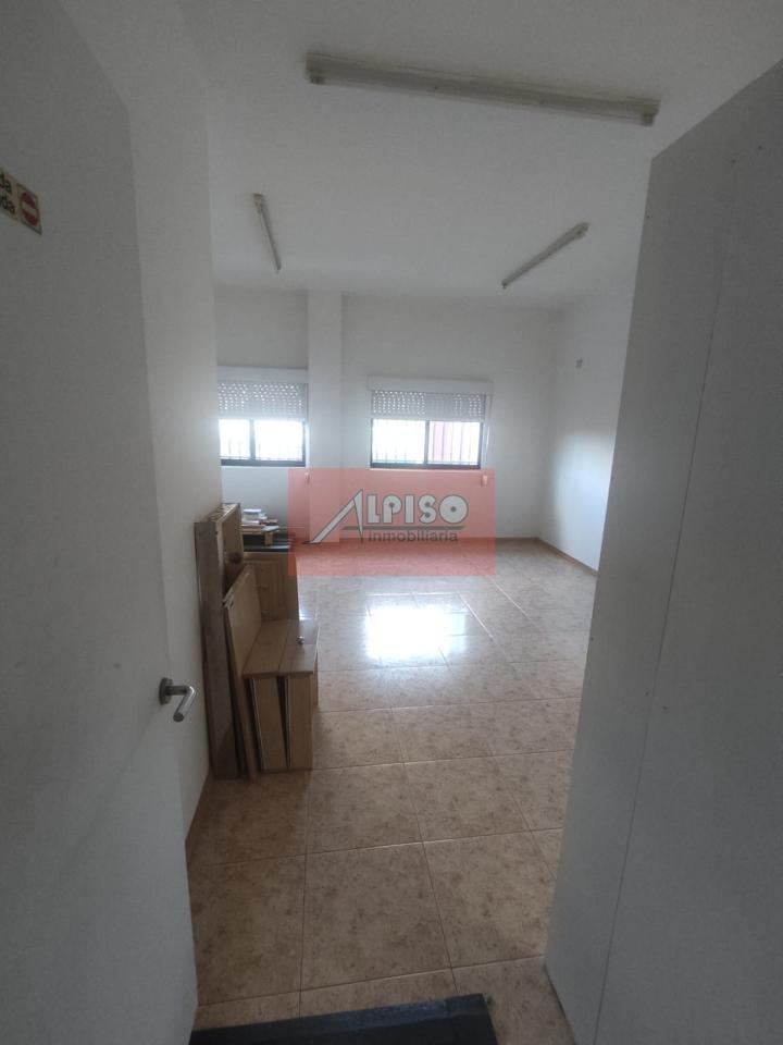 175950307833800028287_175933858195 Local Comercial en Barbadás