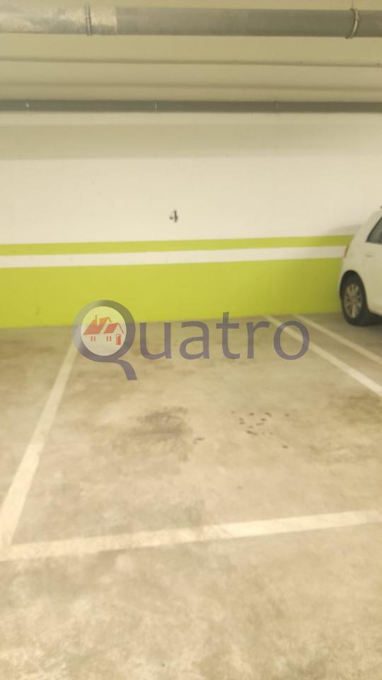 175983866920600005685_175983853700 Se alquila plaza de garaje para coche grande