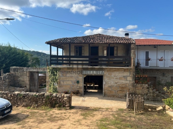 VENTA CASA EN TOÉN
