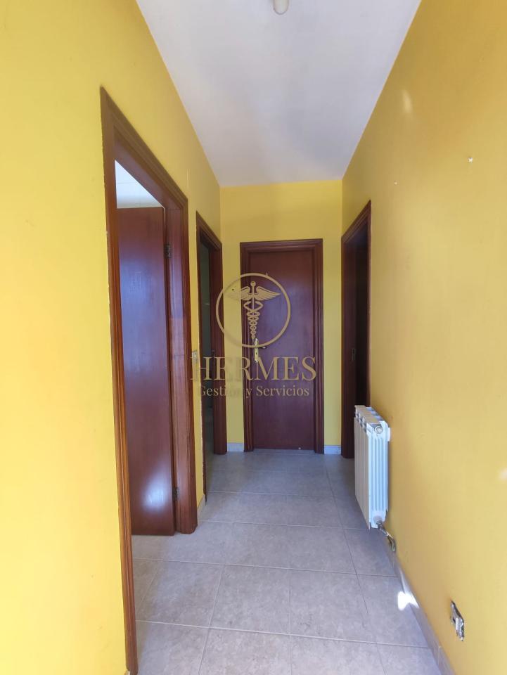 176044589150800040346_175999888024 Casa de plata baja en Tomiño!!