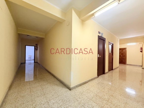 Entresuelo de 430 m² en pleno centro de Vigo.