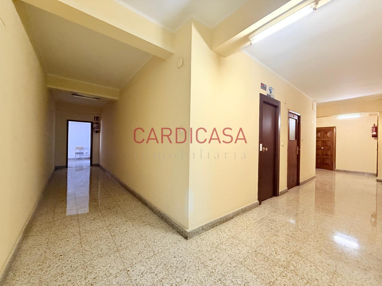 Entresuelo de 430 m² en pleno centro de Vigo.