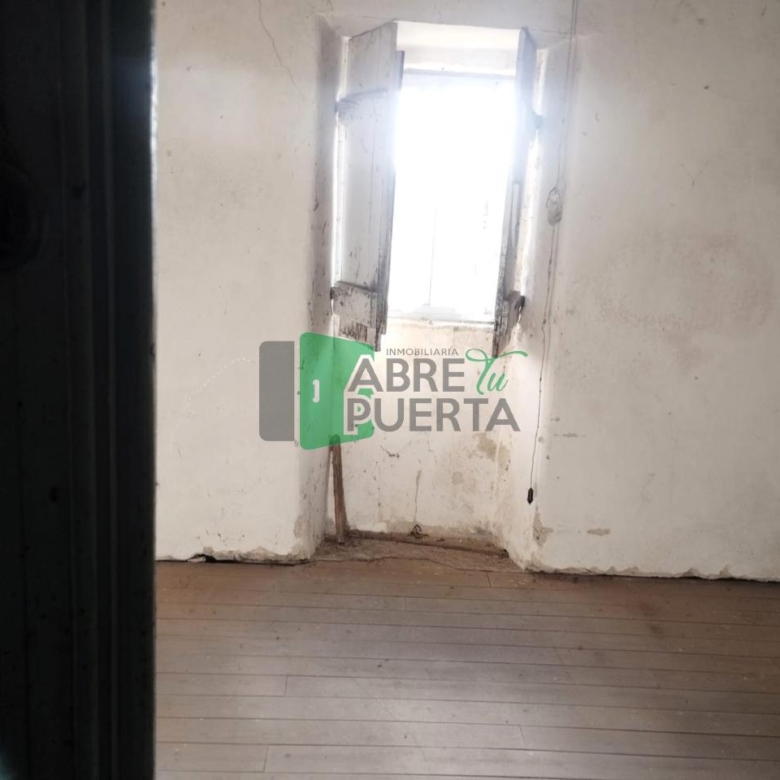 CASA PARA REFORMAR EN BOUZAS