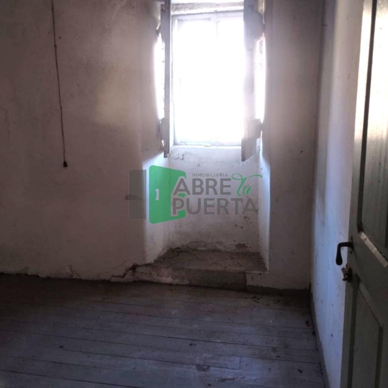 CASA PARA REFORMAR EN BOUZAS