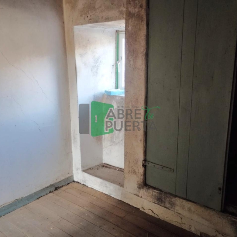 CASA PARA REFORMAR EN BOUZAS