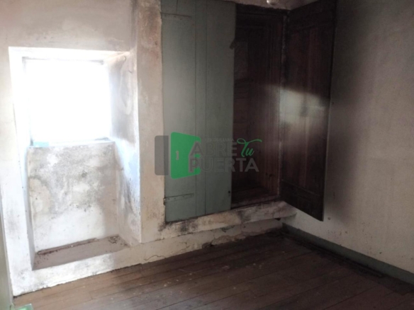 CASA PARA REFORMAR EN BOUZAS