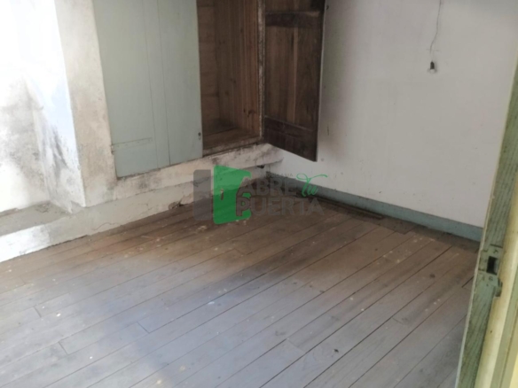 CASA PARA REFORMAR EN BOUZAS