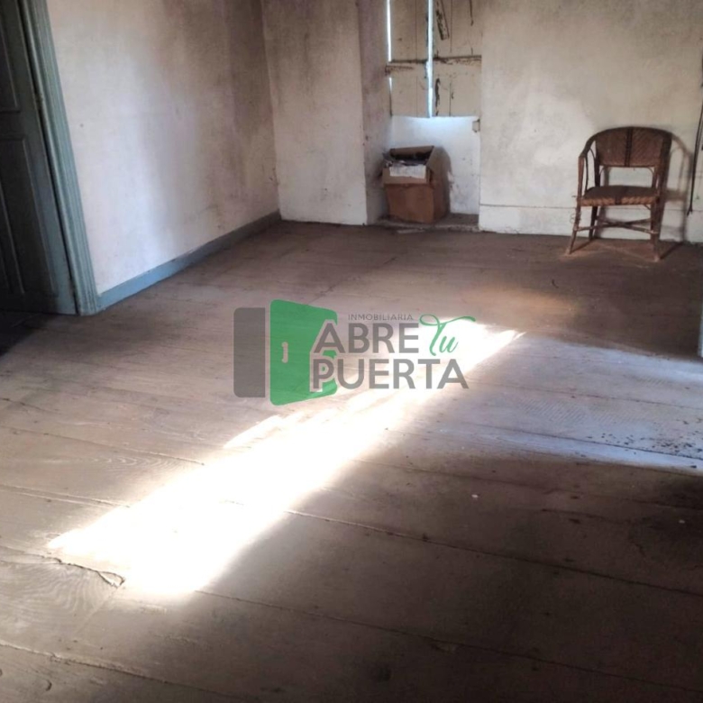 CASA PARA REFORMAR EN BOUZAS