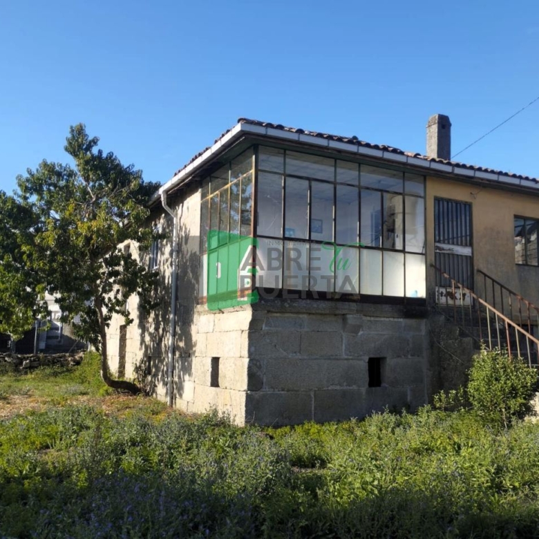 CASA PARA REFORMAR EN BOUZAS