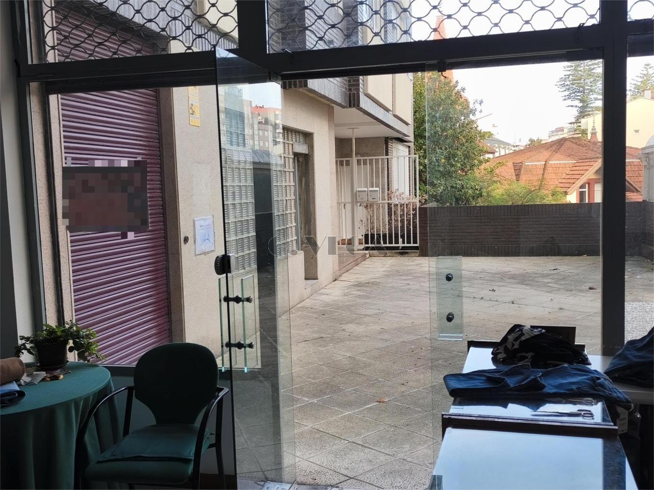 Local comercial en alquiler, las proximidades de la plaza de la Independencia. Acondicionado.
