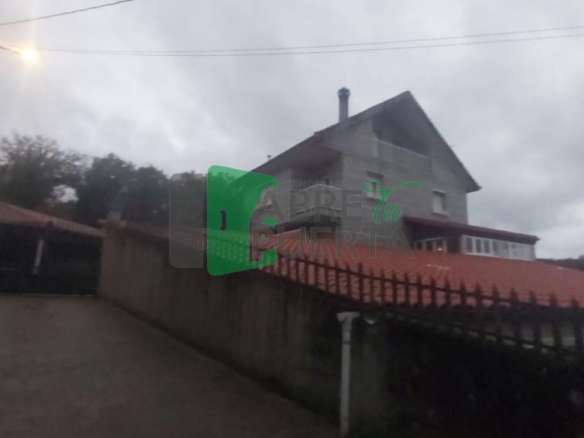CASA EN MEAMAN BAÑOS DE MOLGAS