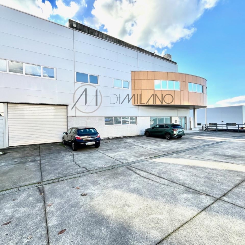 Nave industrial en alquiler – Polígono de Valladares (Vigo)