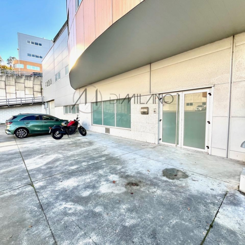 Nave industrial en alquiler – Polígono de Valladares (Vigo)