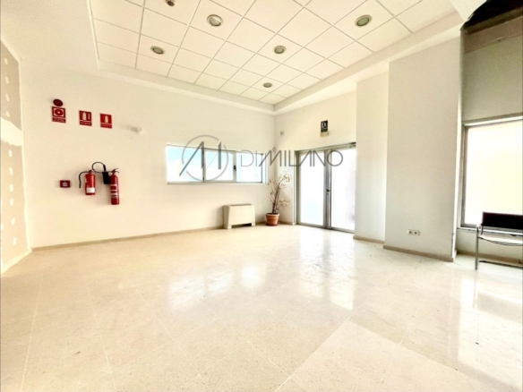 Nave industrial en alquiler – Polígono de Valladares (Vigo)
