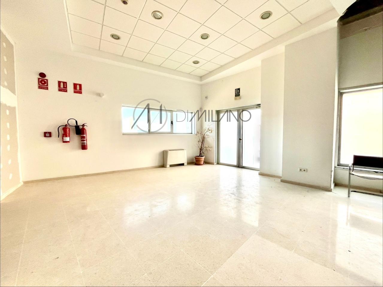 Nave industrial en alquiler – Polígono de Valladares (Vigo)