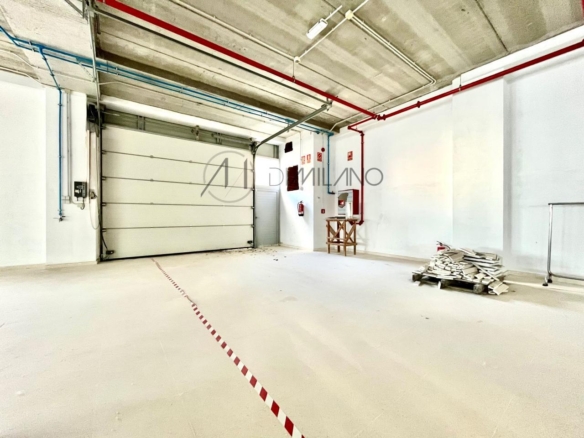 Nave industrial en alquiler – Polígono de Valladares (Vigo)