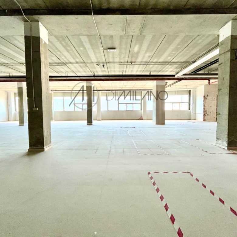 Nave industrial en alquiler – Polígono de Valladares (Vigo)