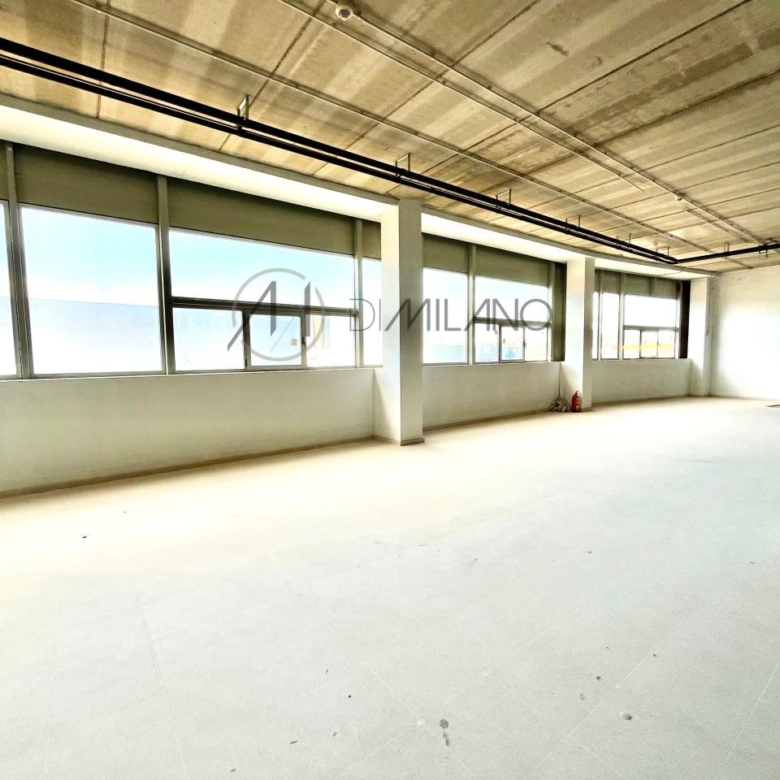 Nave industrial en alquiler – Polígono de Valladares (Vigo)
