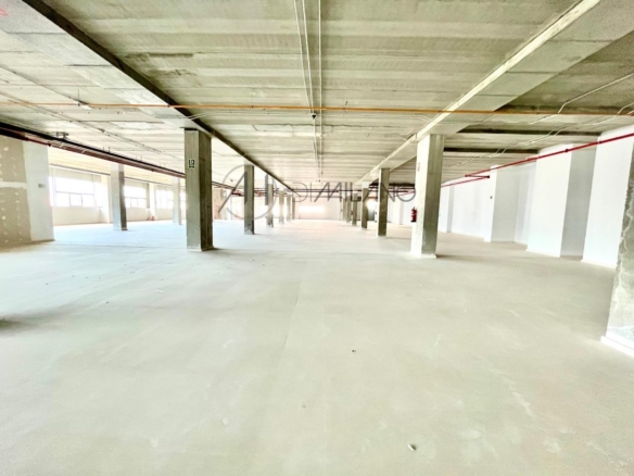 Nave industrial en alquiler – Polígono de Valladares (Vigo)