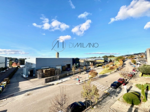 Nave industrial en alquiler – Polígono de Valladares (Vigo)