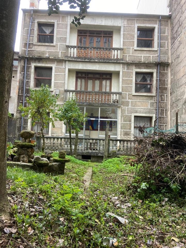 176415777614700167688_176415722968 Edificio completo en Carballiño (O)