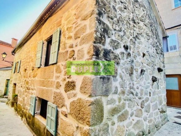 Vive la auténtica esencia de Combarro en esta casa de piedra