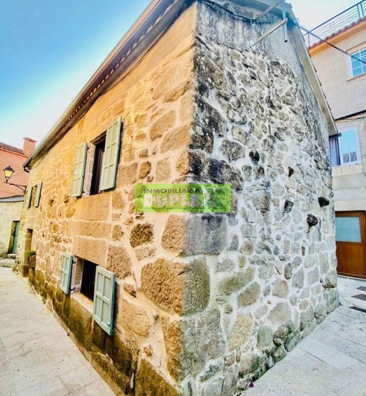 Vive la auténtica esencia de Combarro en esta casa de piedra