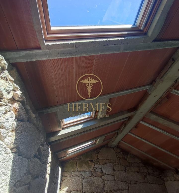 Se vende casa rustica  en obra, Porriño.