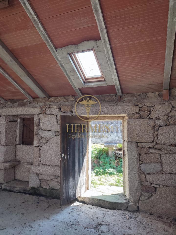 176484616270100038648_176484594721 Se vende casa rustica en obra, Porriño.