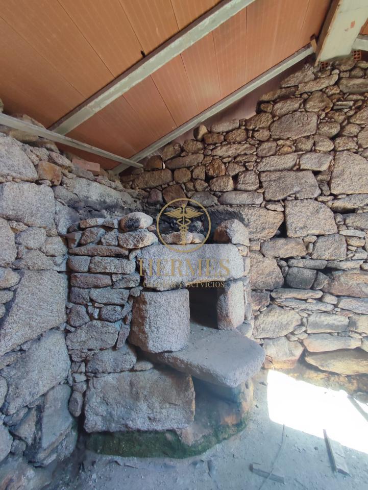 176484616417400038648_176484595008 Se vende casa rustica en obra, Porriño.