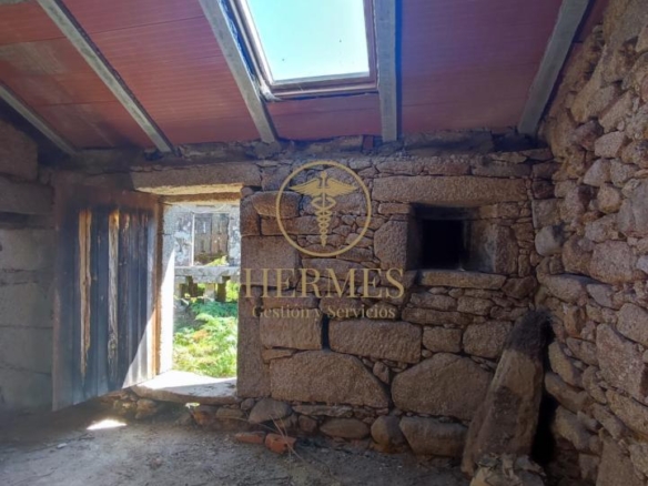Se vende casa rustica  en obra, Porriño.