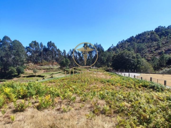 Se vende casa rustica  en obra, Porriño.