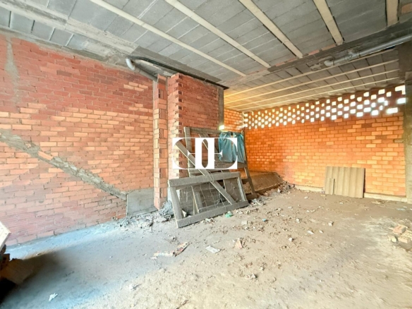 Local Comercial con Posibilidad de Cambio a Vivienda | Oportunidad en el Calvario.