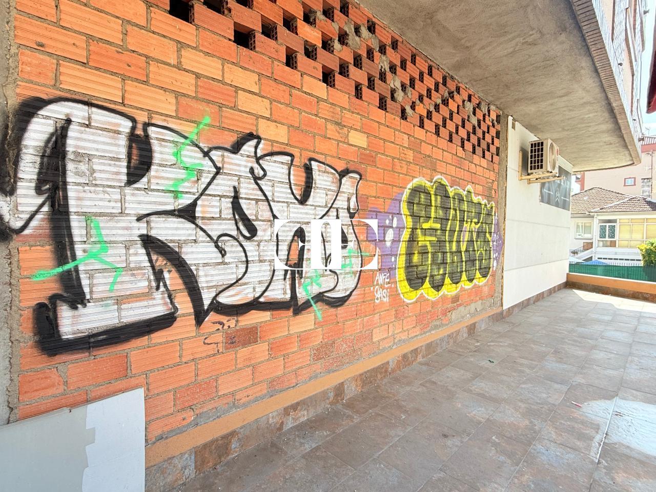 176535290191500028504_176346582637 Local Comercial con Posibilidad de Cambio a Vivienda | Oportunidad en el Calvario.