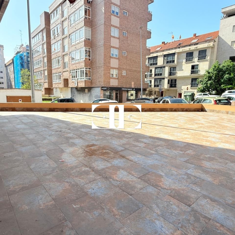 Local Comercial con Posibilidad de Cambio a Vivienda | Oportunidad en el Calvario.